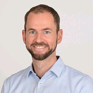 Dr. Sebastian König